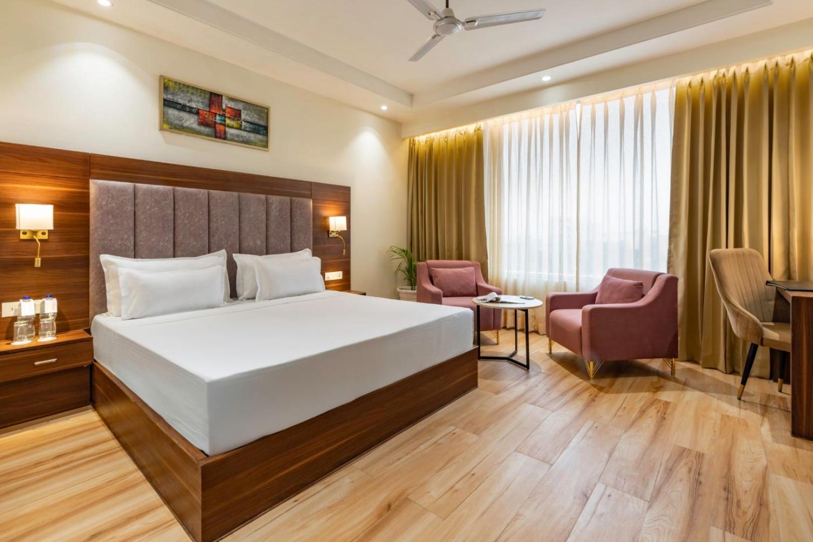 Clarks Inn Suites Agra Near Tajmahal Екстериор снимка