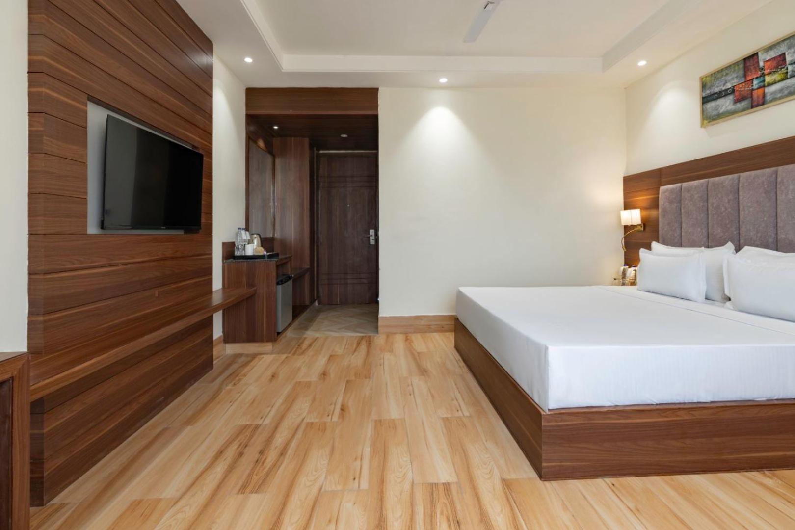 Clarks Inn Suites Agra Near Tajmahal Екстериор снимка