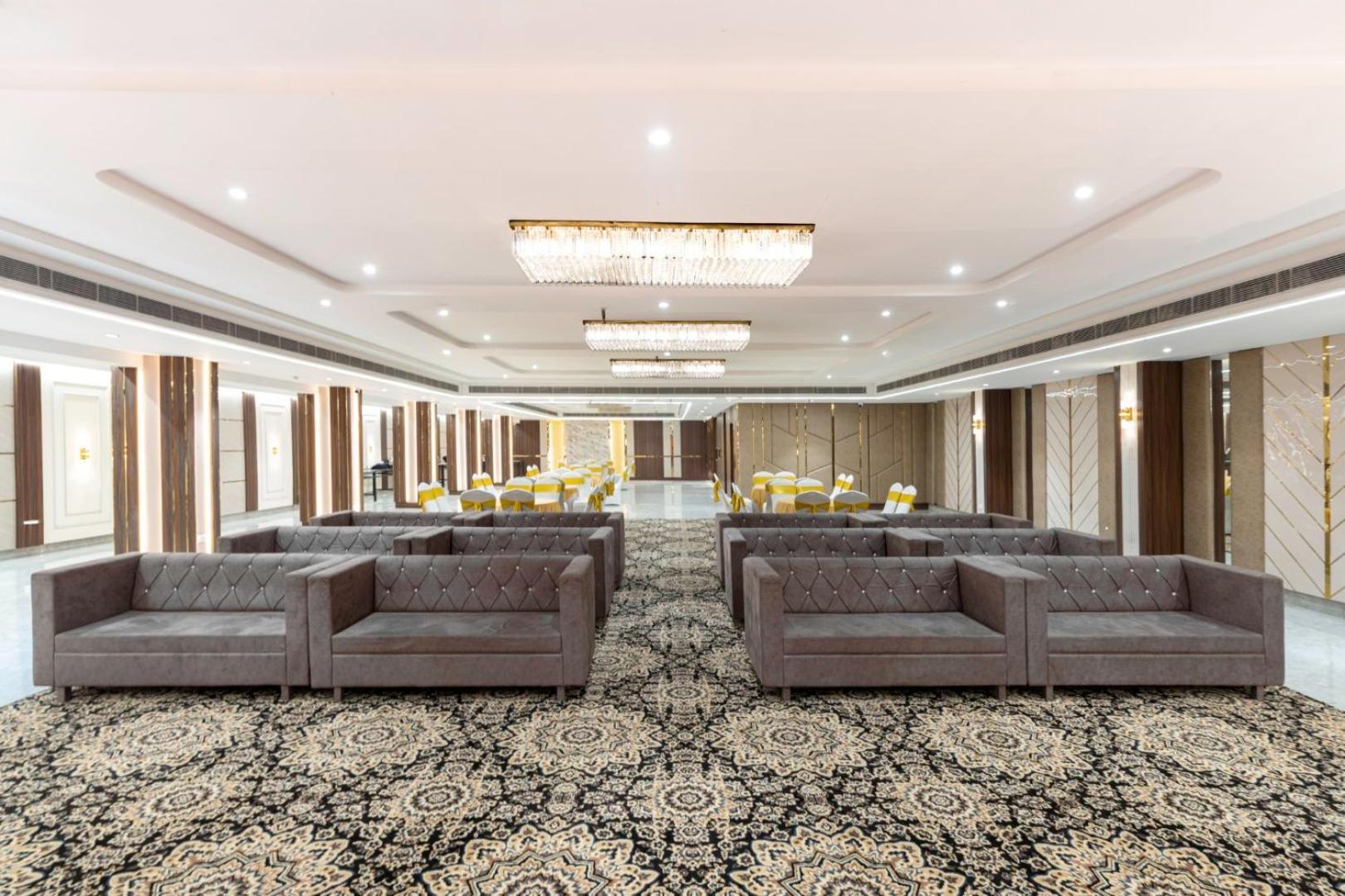 Clarks Inn Suites Agra Near Tajmahal Екстериор снимка