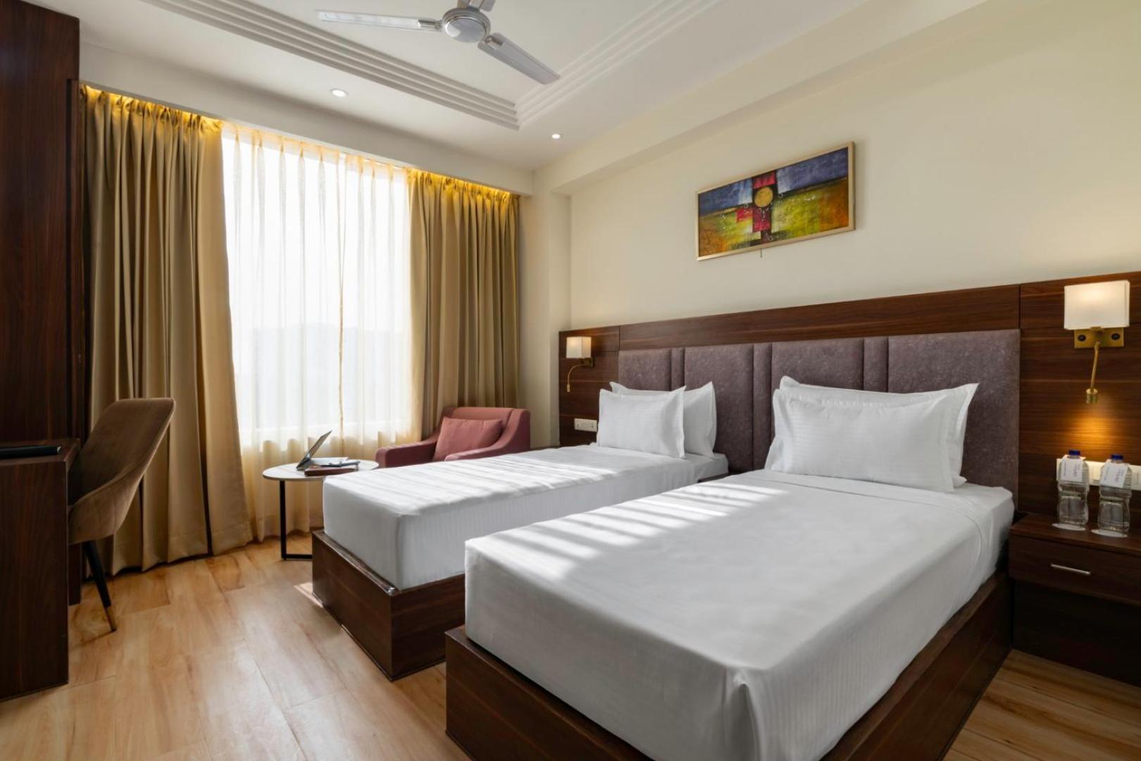 Clarks Inn Suites Agra Near Tajmahal Екстериор снимка